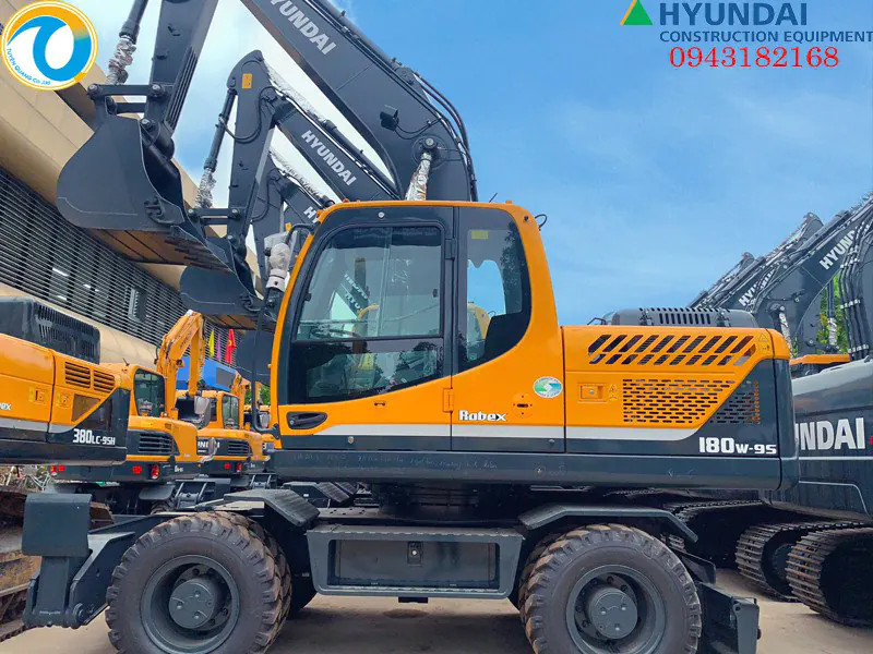 Máy xúc đào bánh xích Hyundai R35Z-9A gầu 0,11m&sup3;