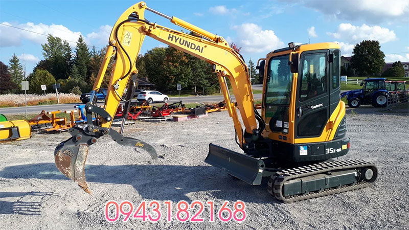 Máy xúc đào bánh xích Hyundai R35Z-9A gầu 0,11m³