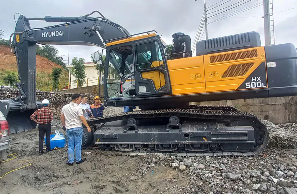 Thay dầu động cơ hyundai